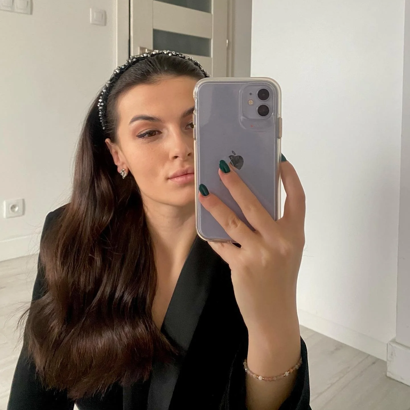 vanny image 1